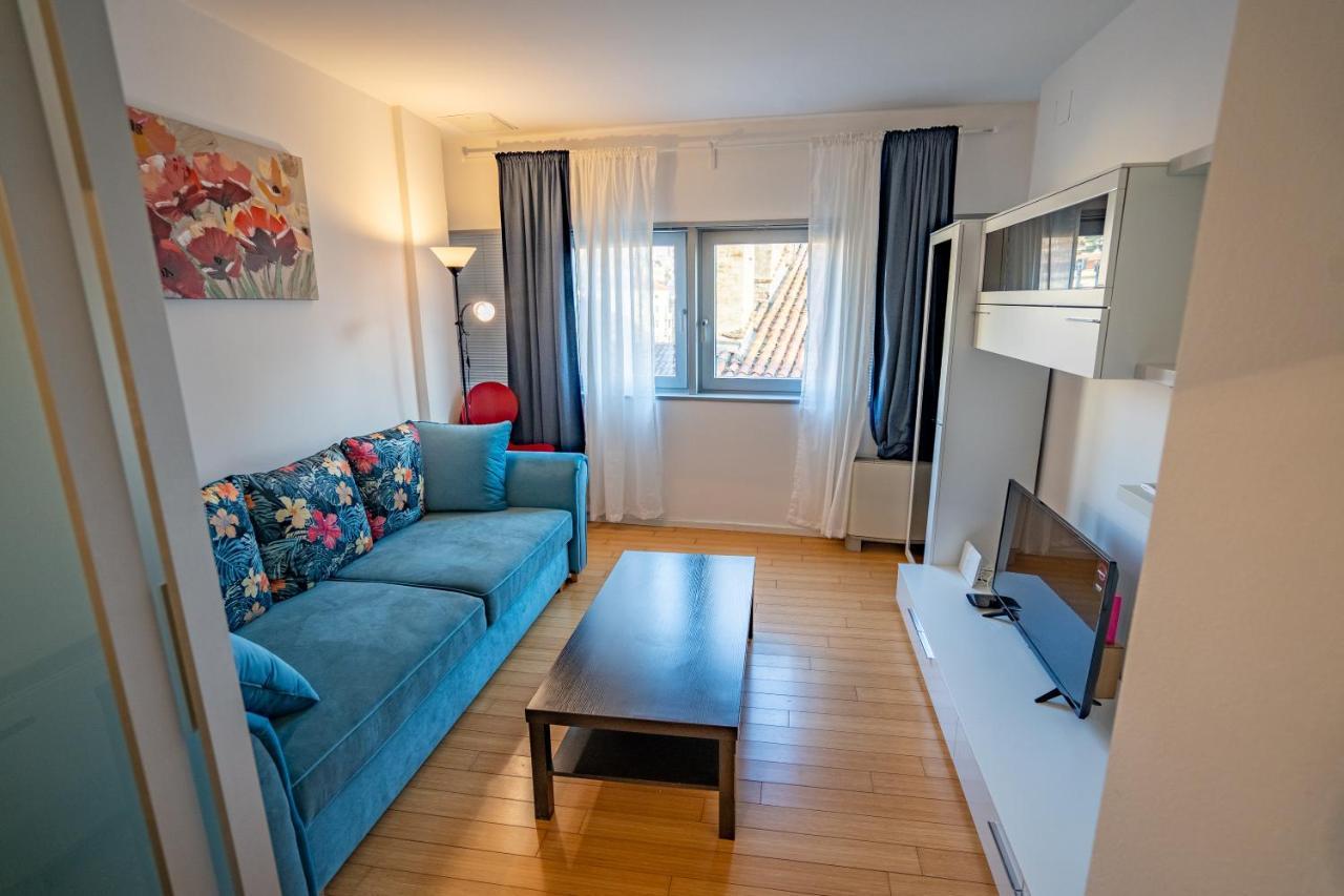 Apartment Luka غييكا المظهر الخارجي الصورة